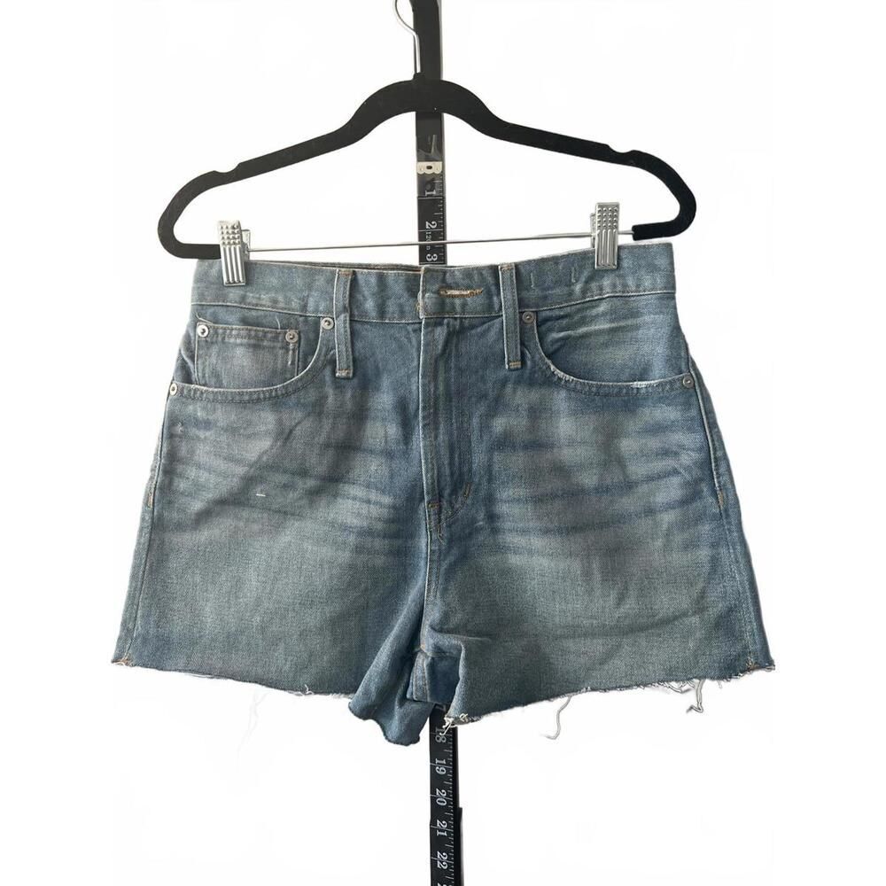 Stylish High-Waisted Denim Shorts